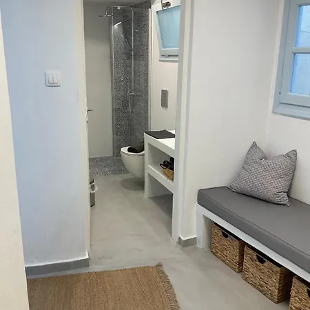 Okeanos Apartment *