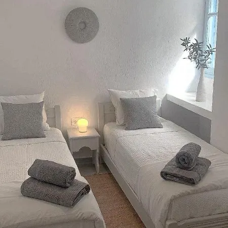 Okeanos Apartment *